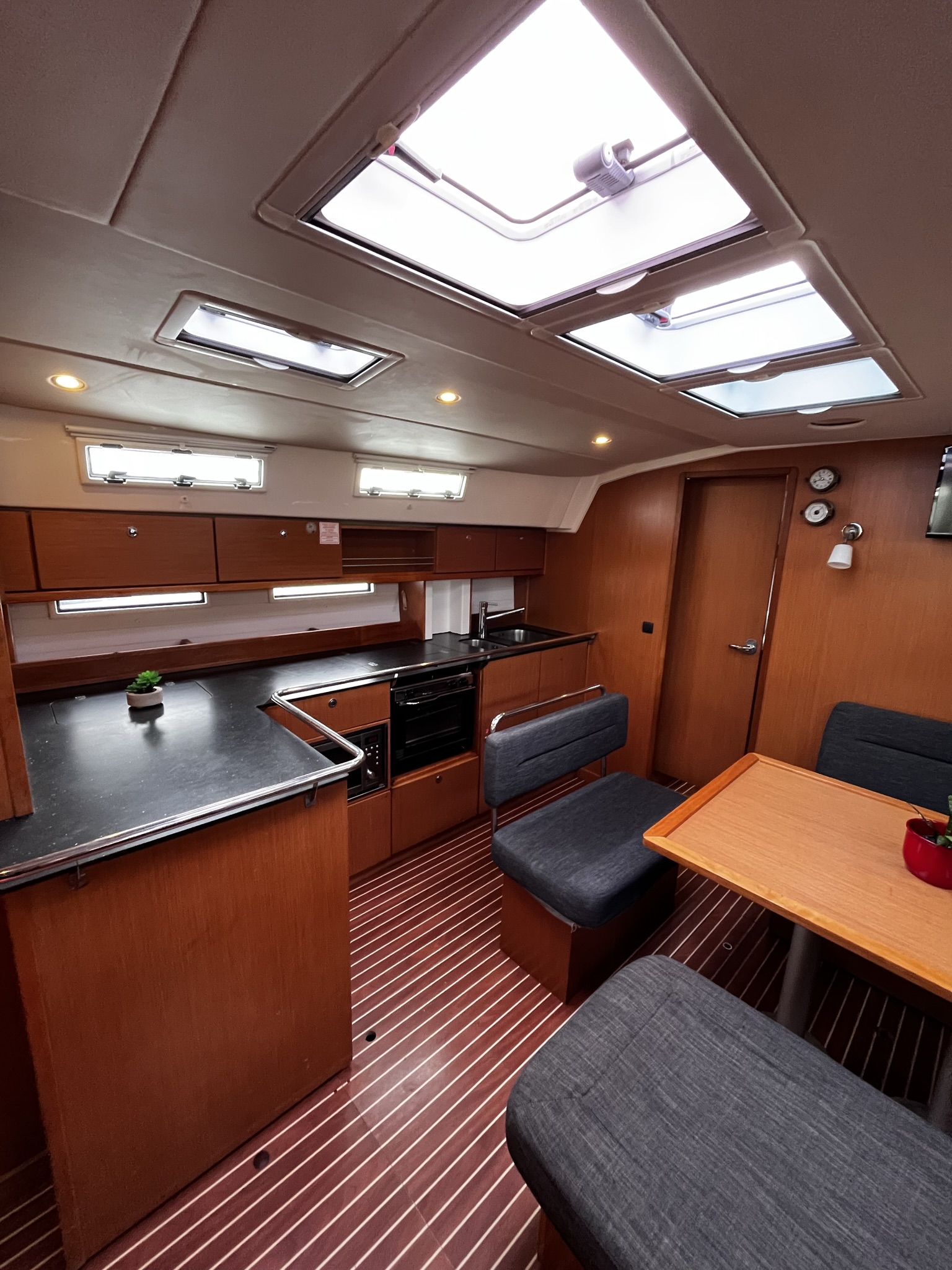 Boat image