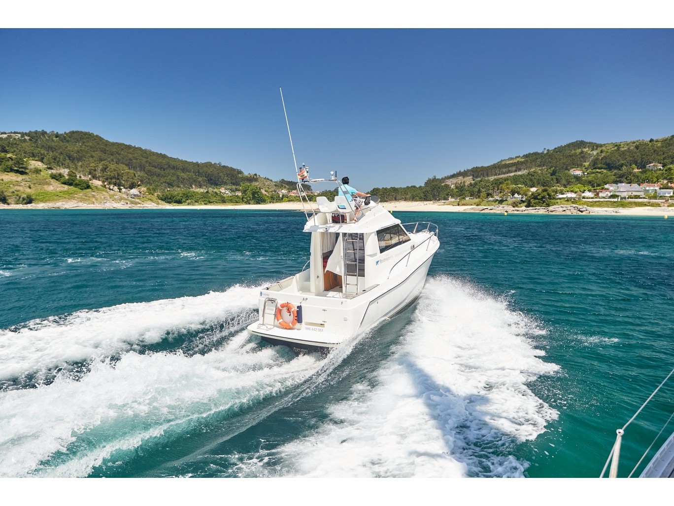 Boat image 1