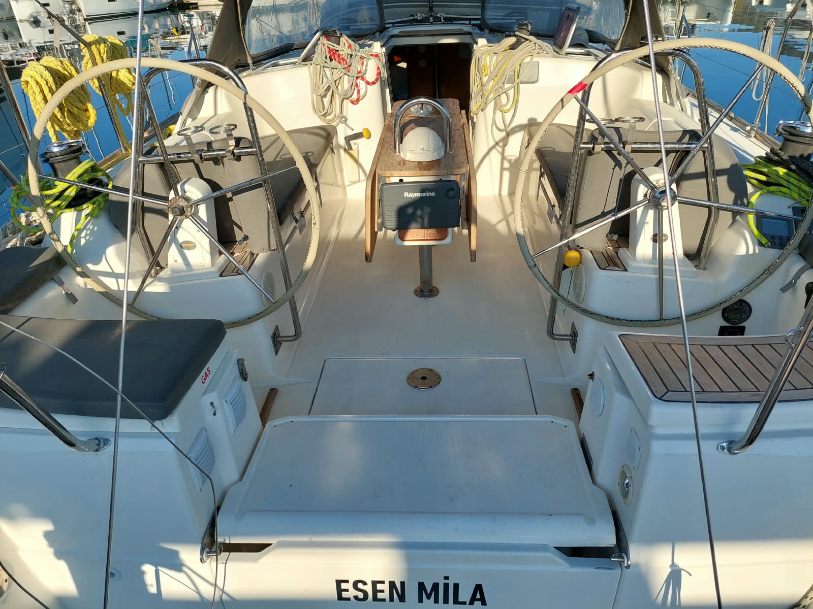 Esen Mila, photograph 9