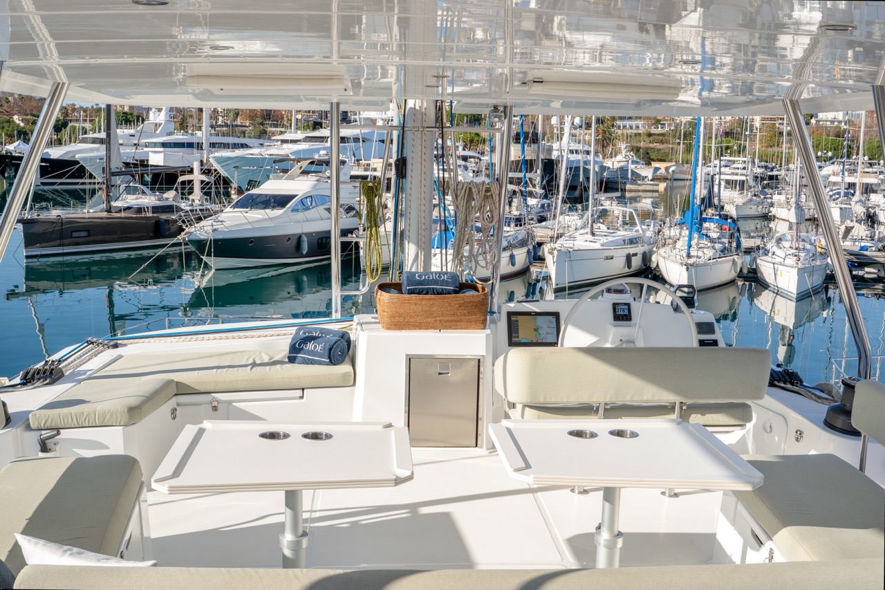 Secondary yacht image