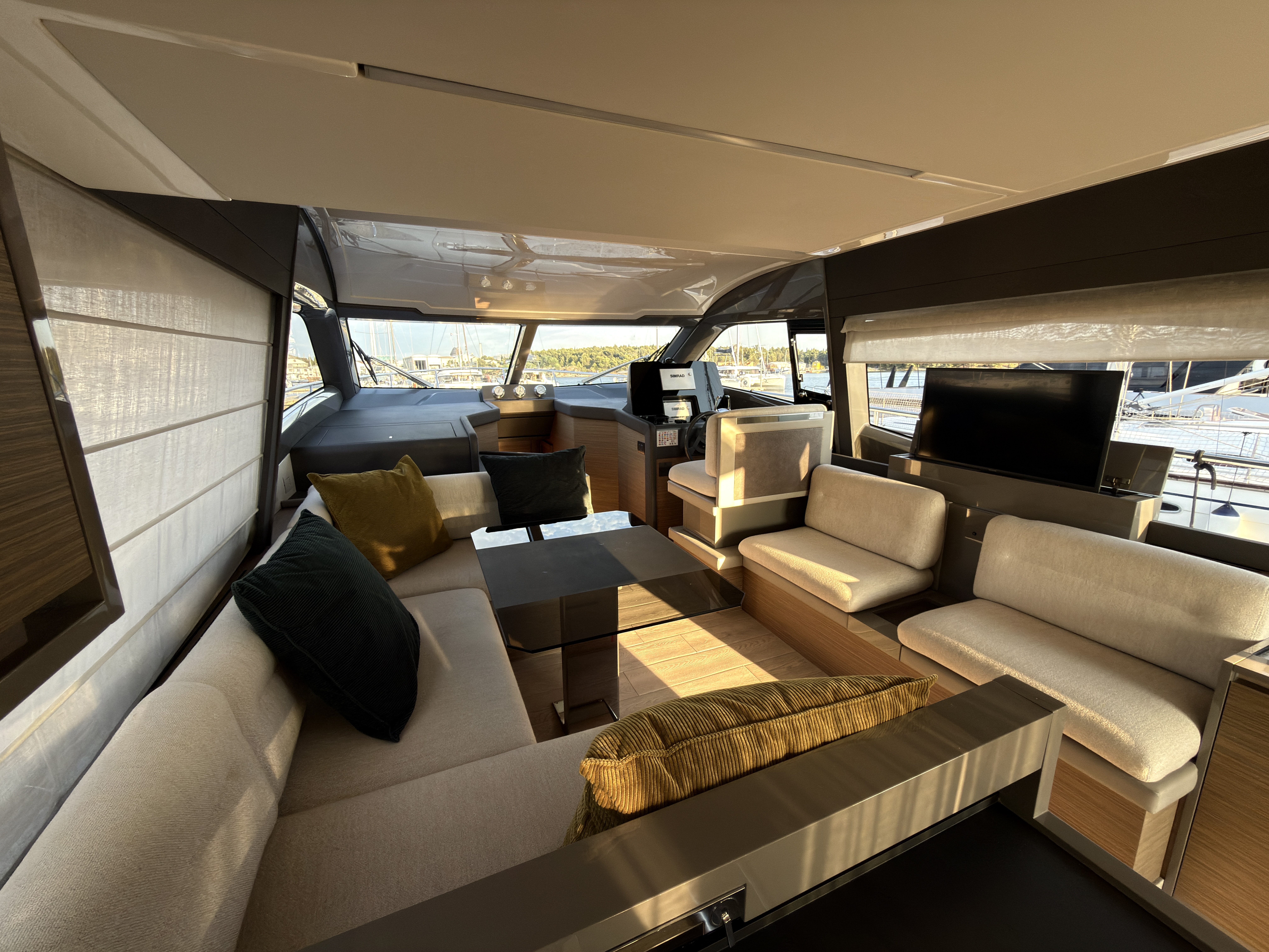 Yacht image 31