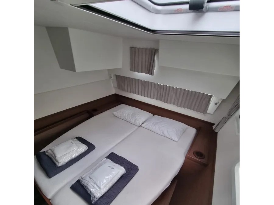 Yacht image 1