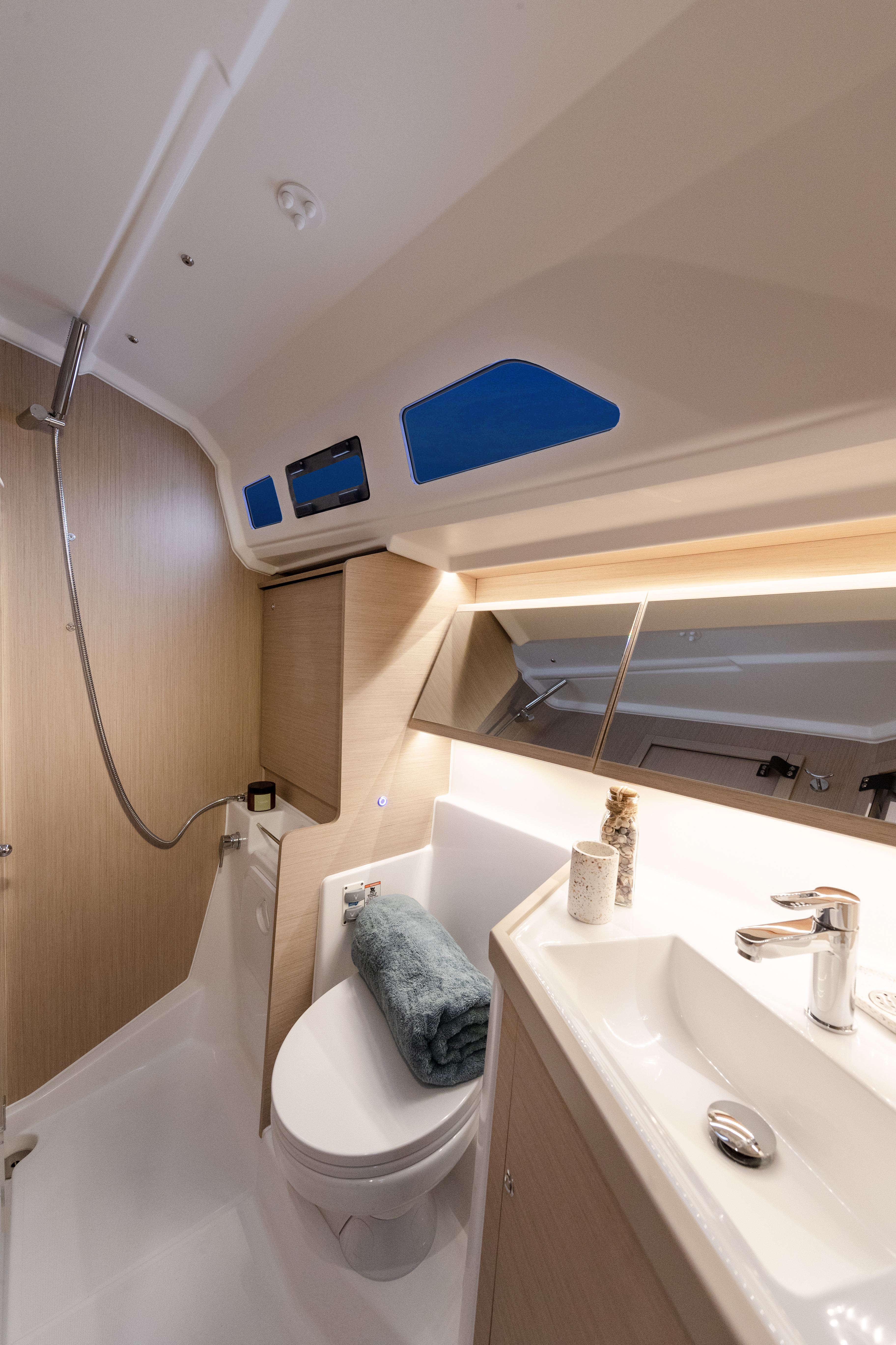 Moorings 42.3 Exclusive - Image 11