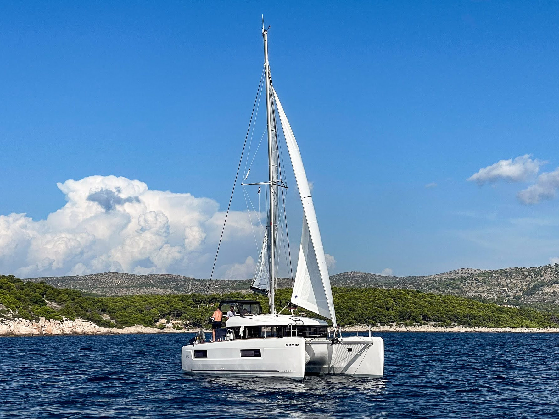 Lagoon 40 (2023) – Dugong