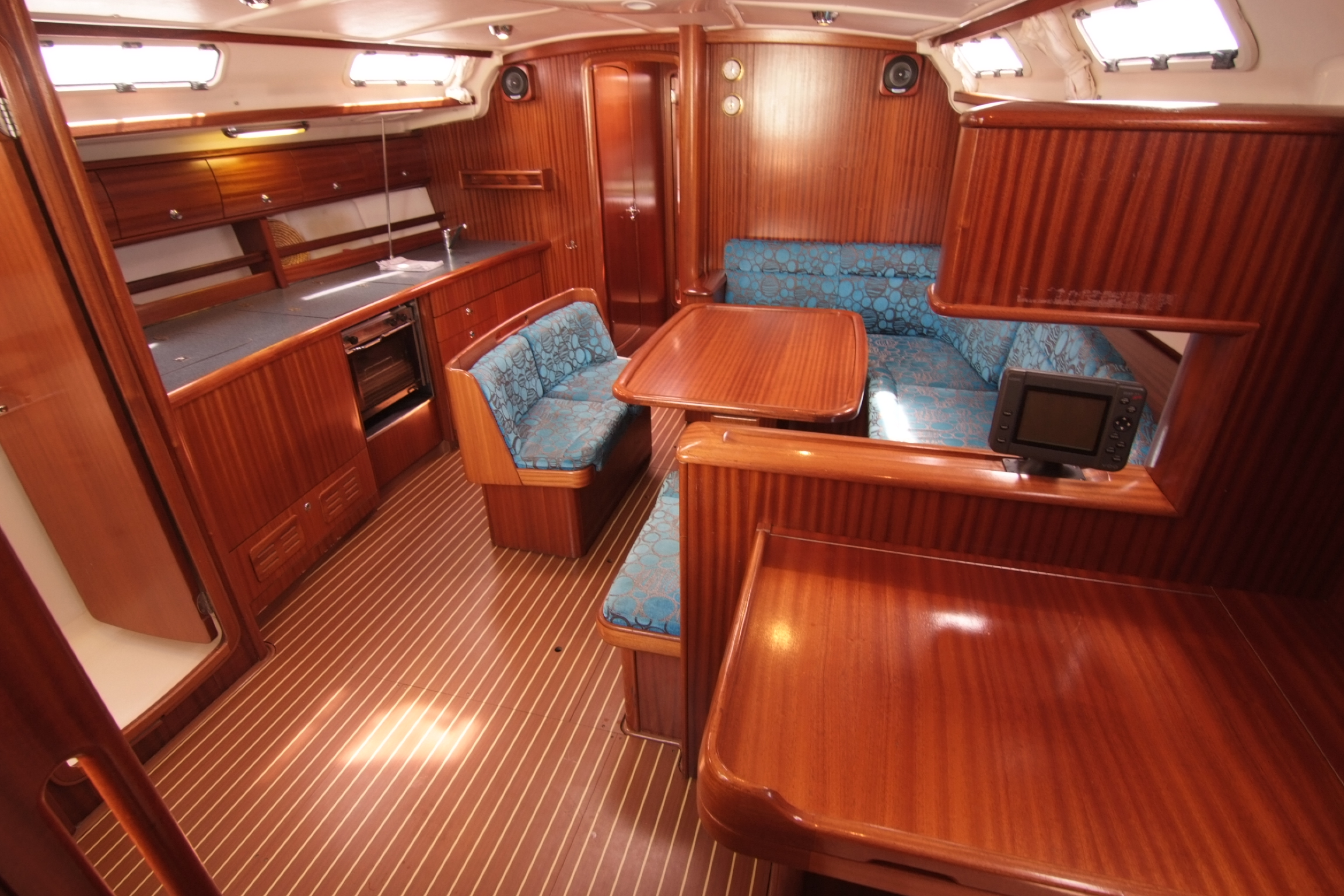 фото Bavaria 44 11