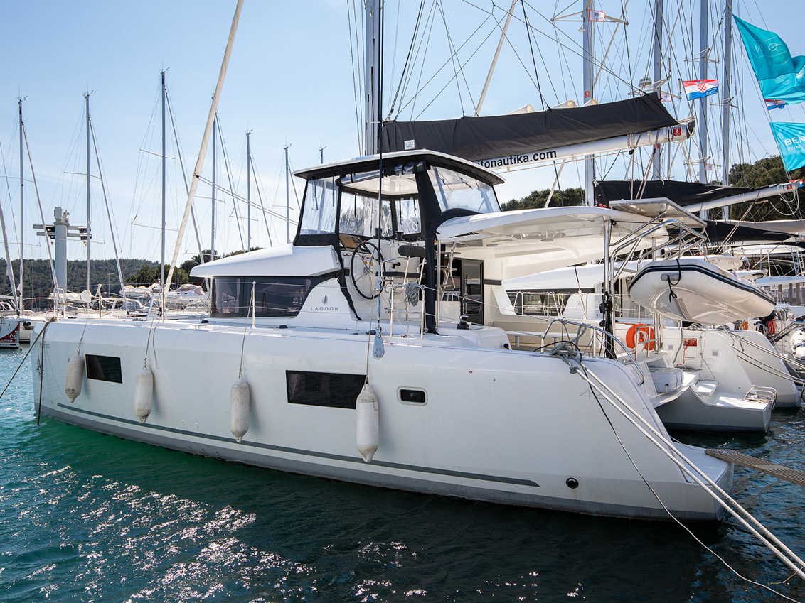 Catamaran