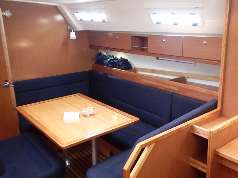 фото Bavaria 40 Cruiser 5