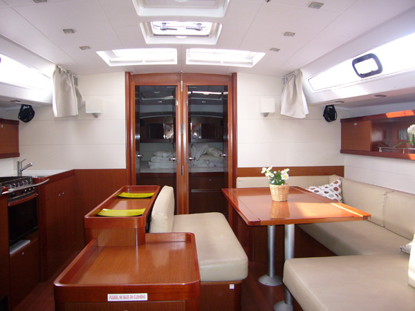 foto Oceanis 50 Family 7