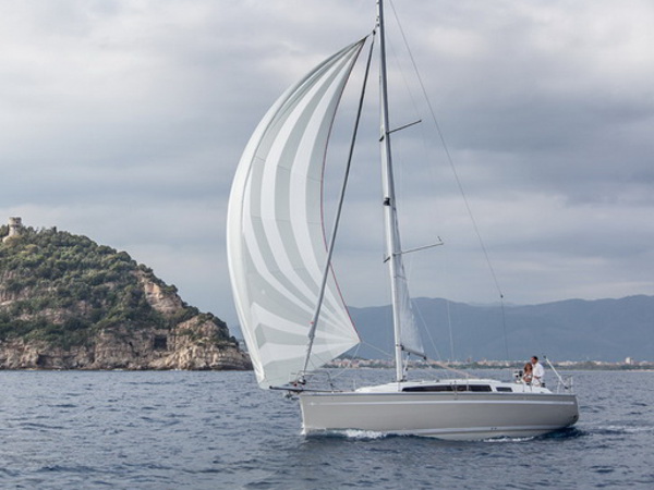 照片 Bavaria Cruiser 33 9
