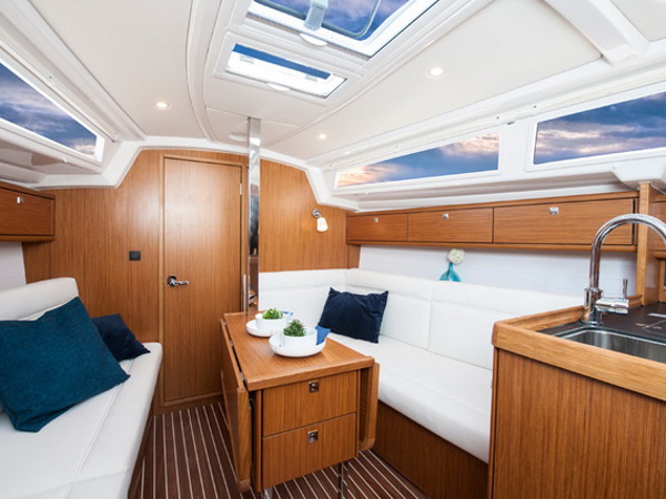 照片 Bavaria Cruiser 33 10
