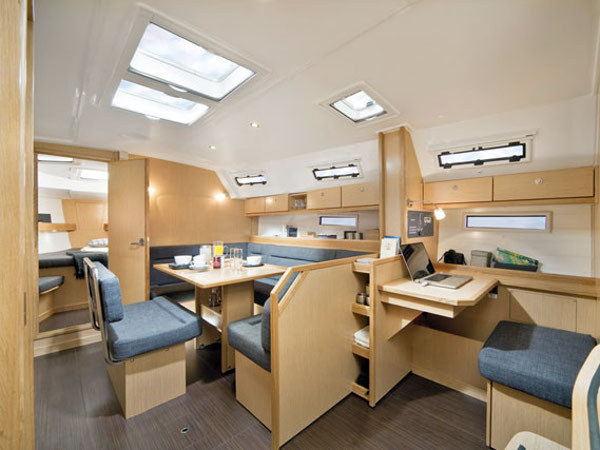 foto Bavaria Cruiser 40S 9