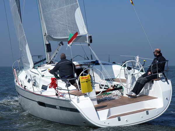 foto Bavaria Cruiser 40S 13