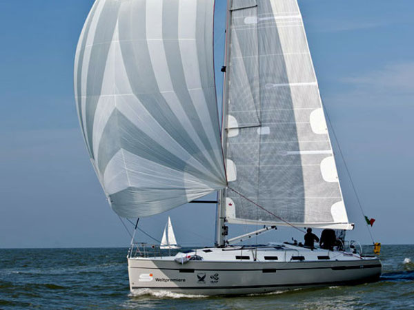 foto Bavaria Cruiser 40S 16