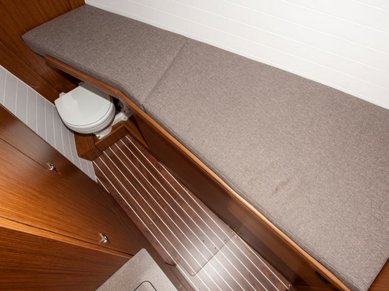 photo Bavaria Cruiser 56 13
