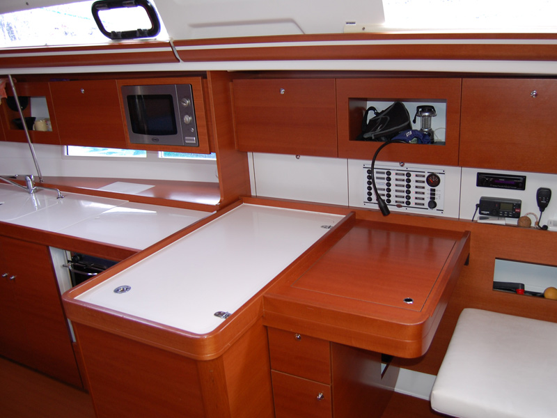 фото Dufour 375 Grand Large 7