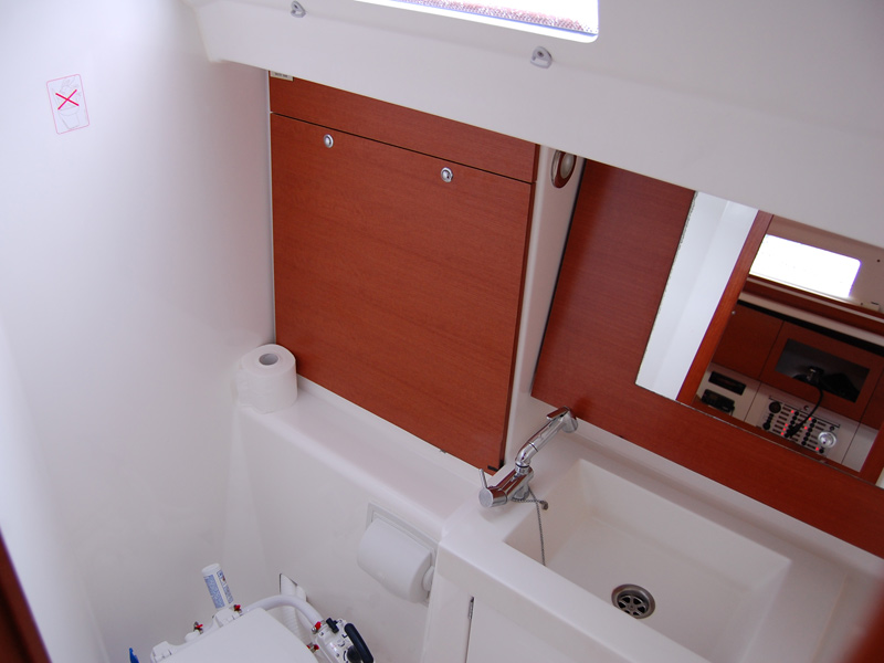 фото Dufour 375 Grand Large 10