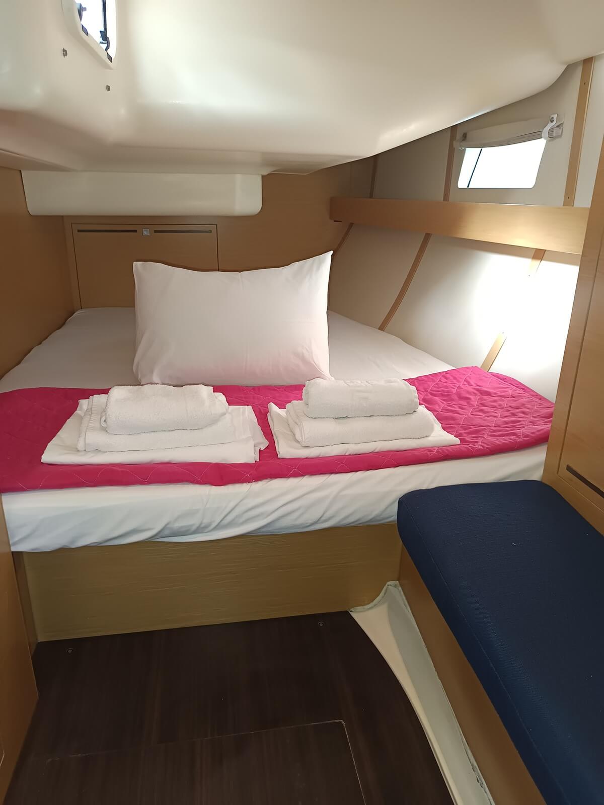 Yacht image 21
