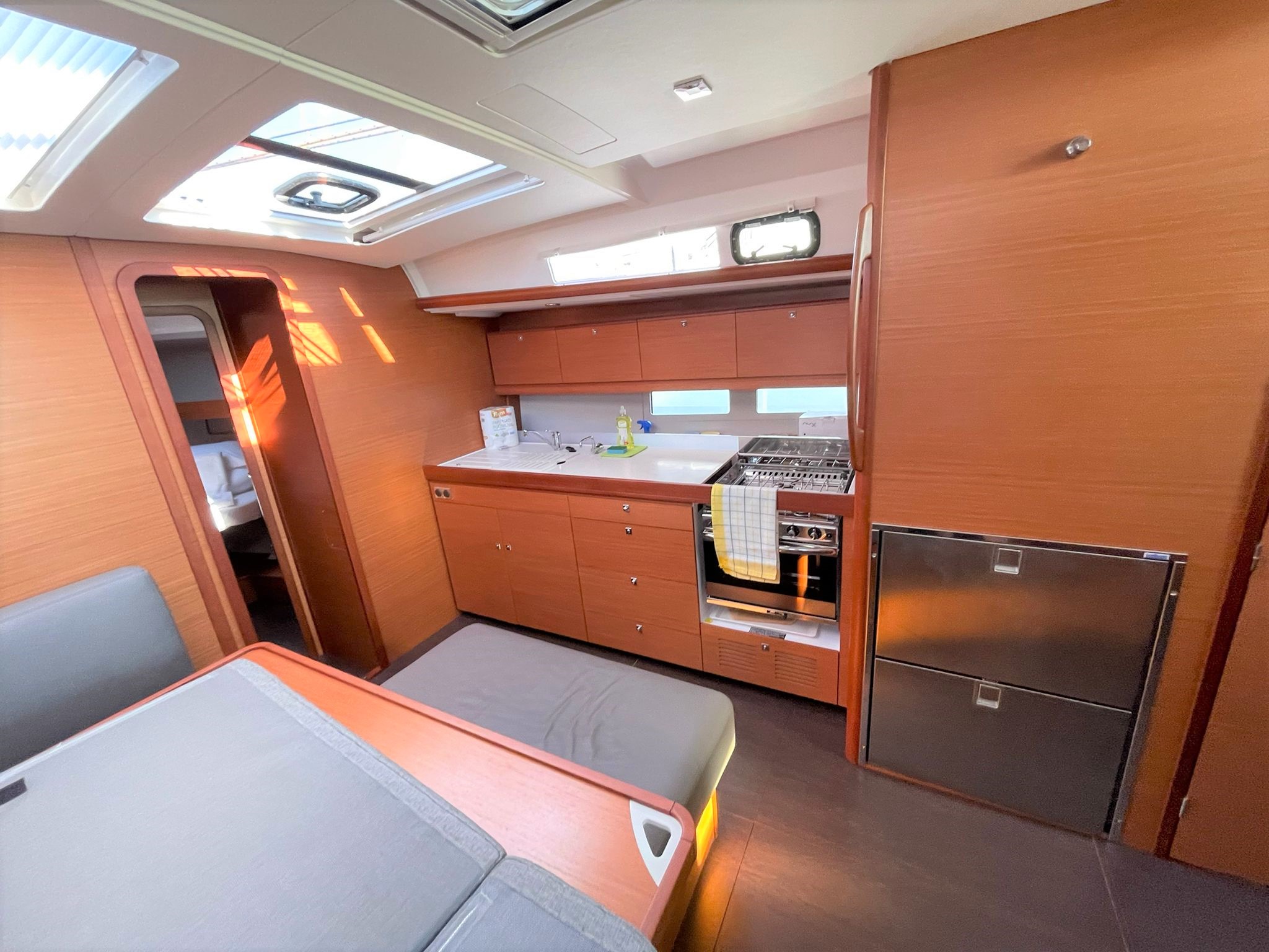S/Y - Dufour 460 - 5 Cabins - Built 2021