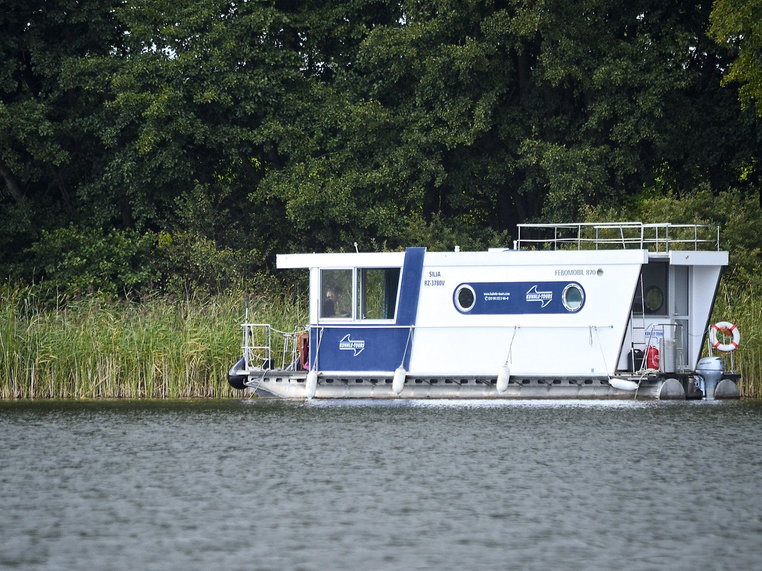 Boat image