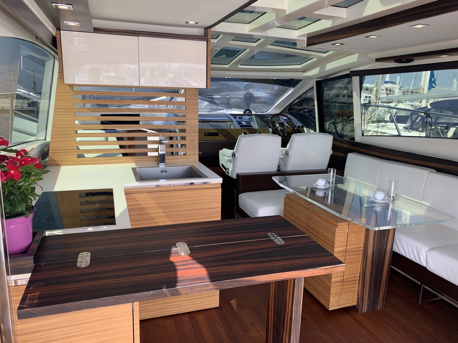 фото Absolute 52 FLY 2