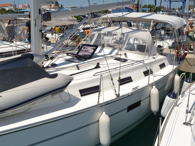 фото Bavaria 40 Cruiser 2