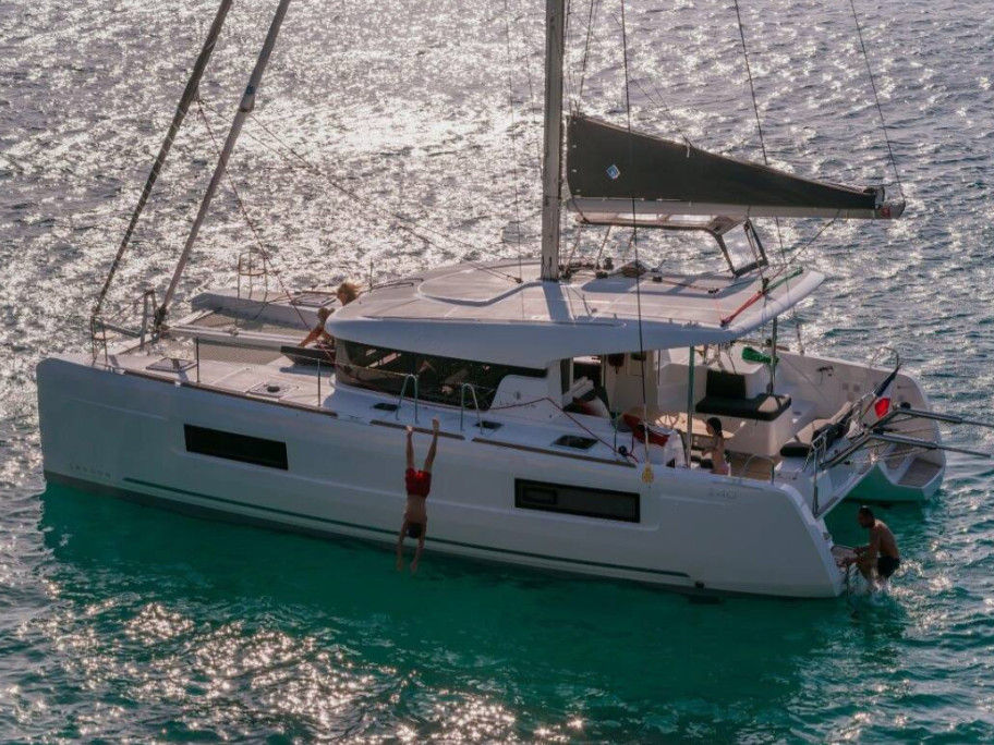 Lagoon 40 (2021) – Mary Grace