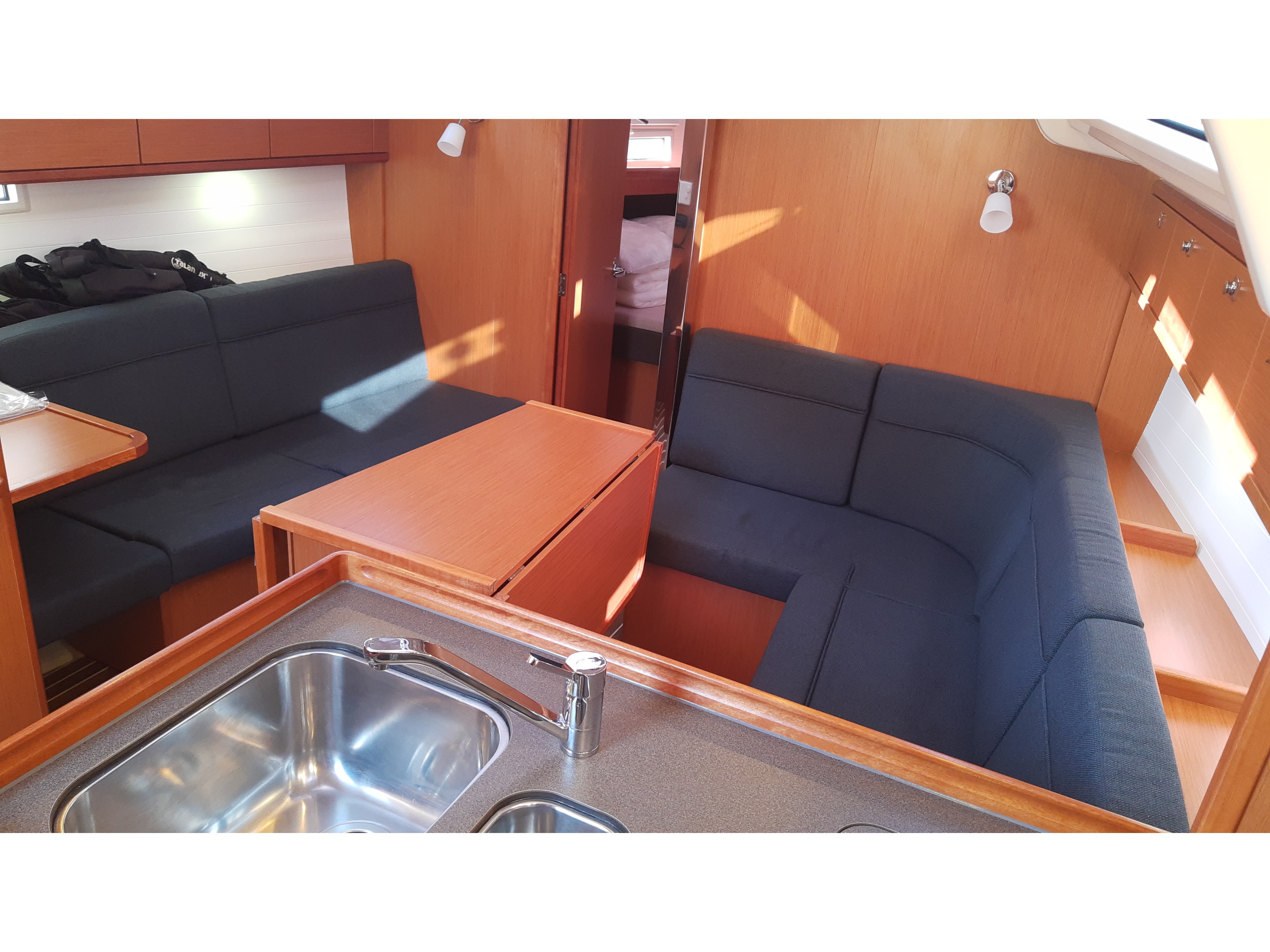 Bavaria Cruiser 37 S, Västra Götalands län