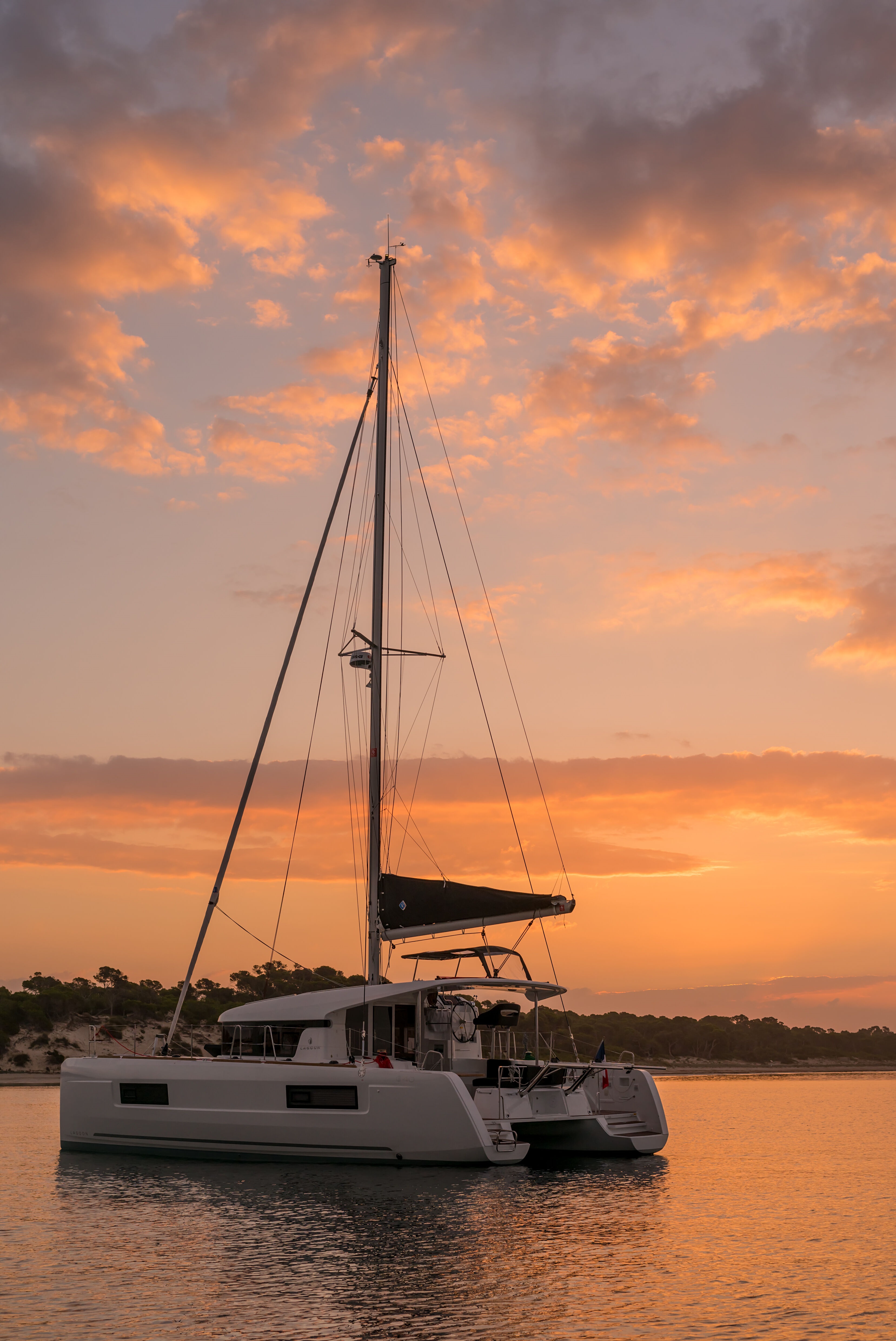Lagoon  - Golden Bride -  - Seychelles, Eden Island Marina