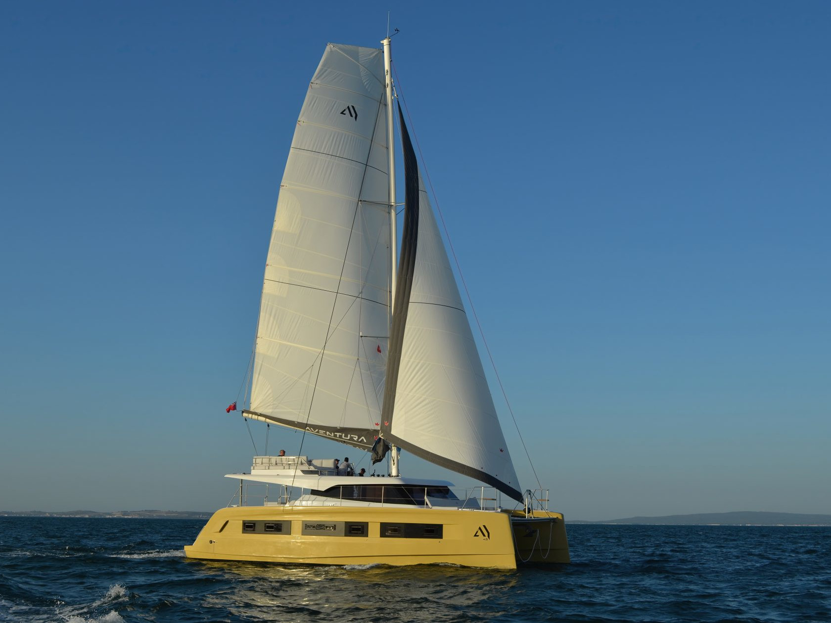 Aventura 45 (2025) – Aura