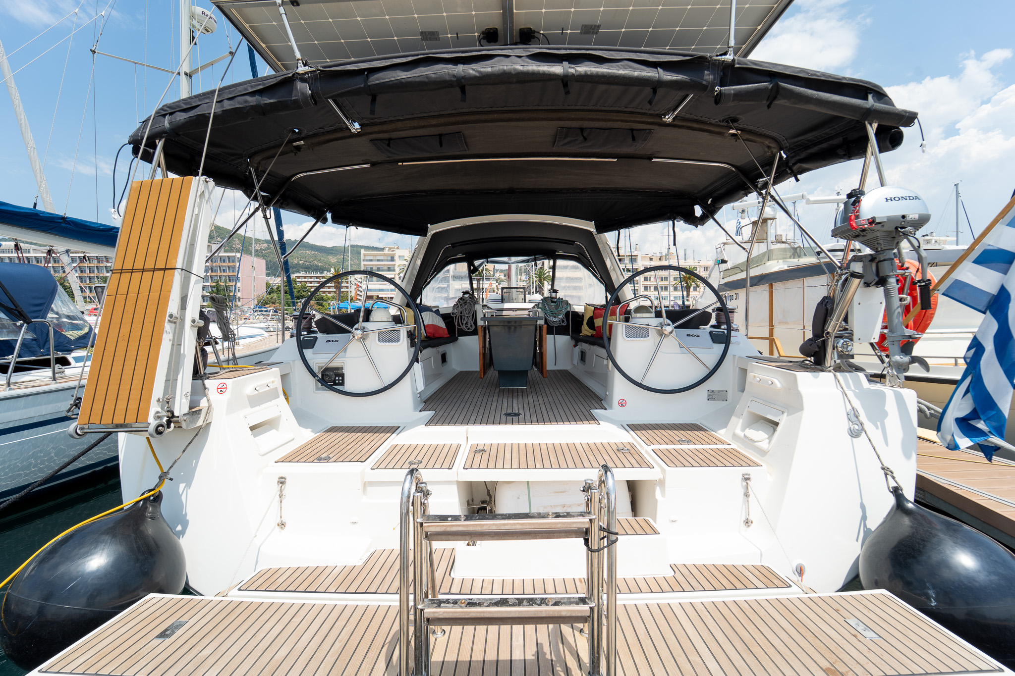 Oceanis 48, Kavala
