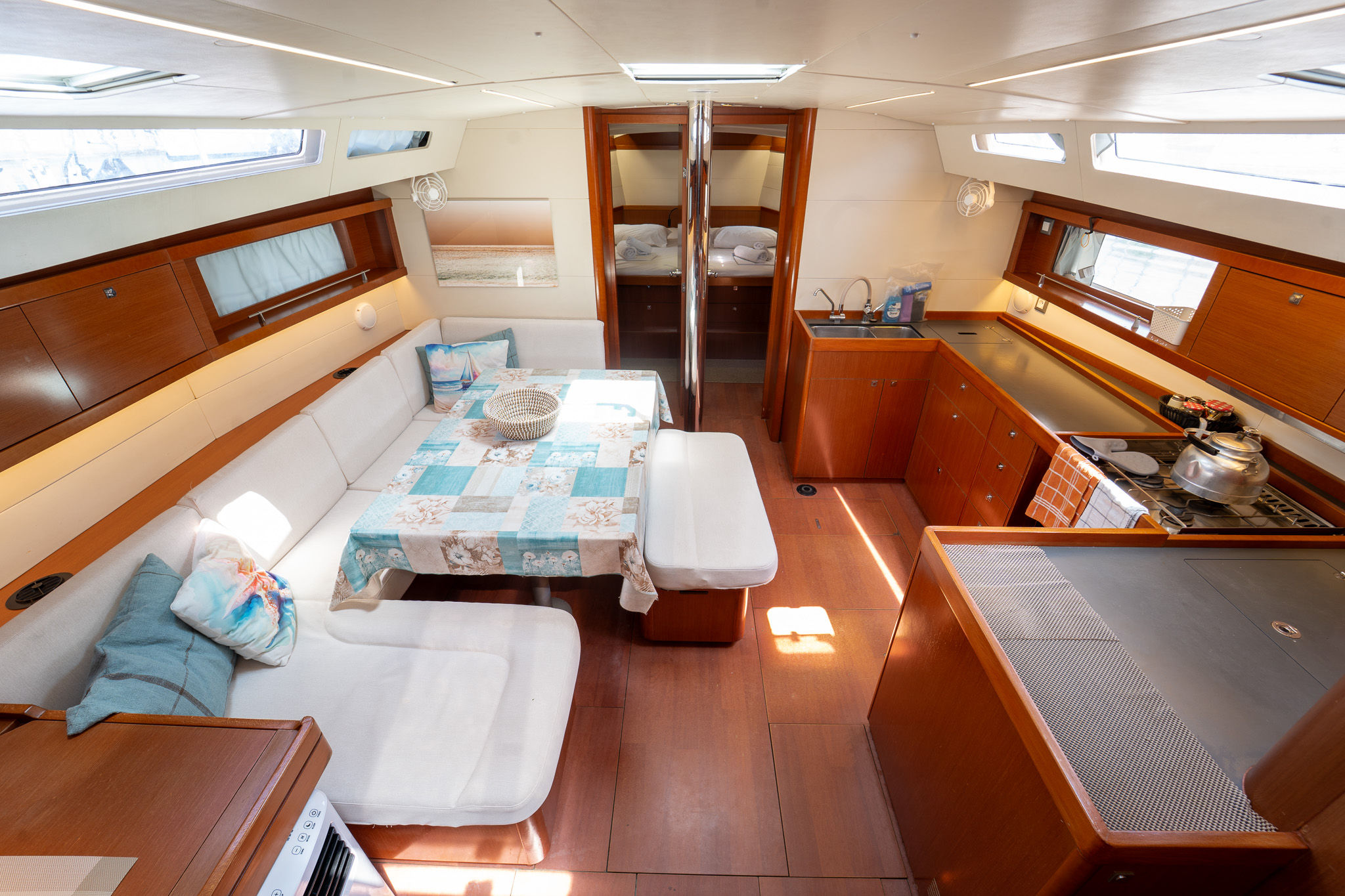 Oceanis 48, Kavala