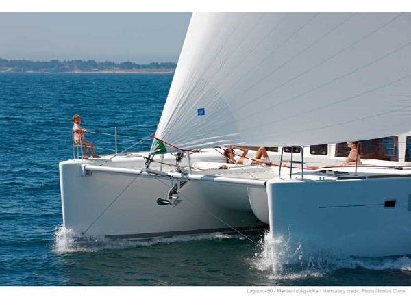 фото Lagoon 450  Flybridge 3