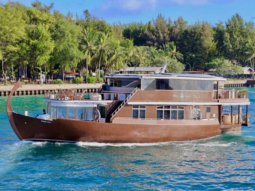 Boat image