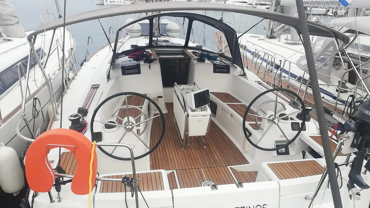 Sun Odyssey  - Captain Tzinos -  - Греция, Port of Volos