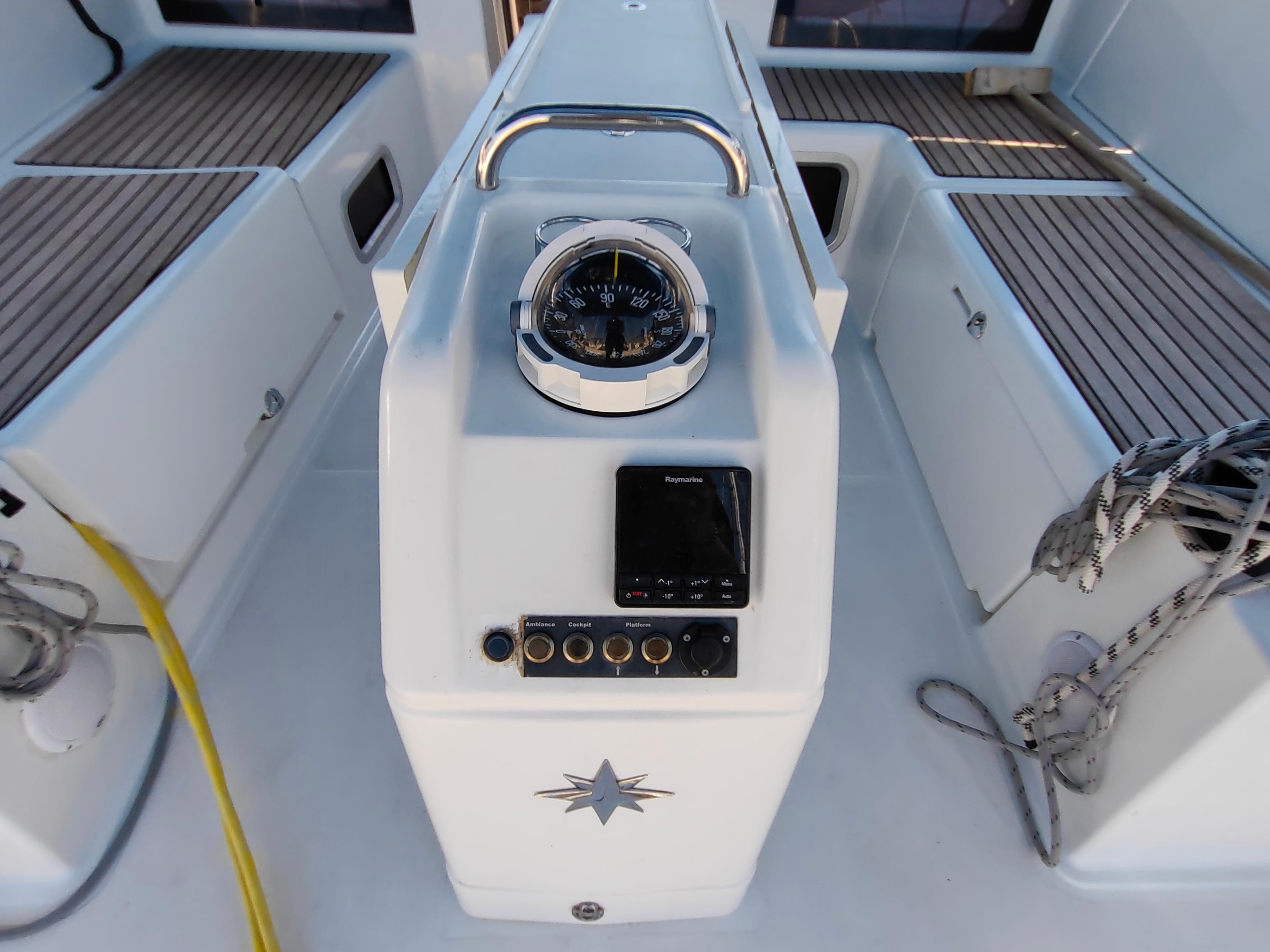 Sun Odyssey 440