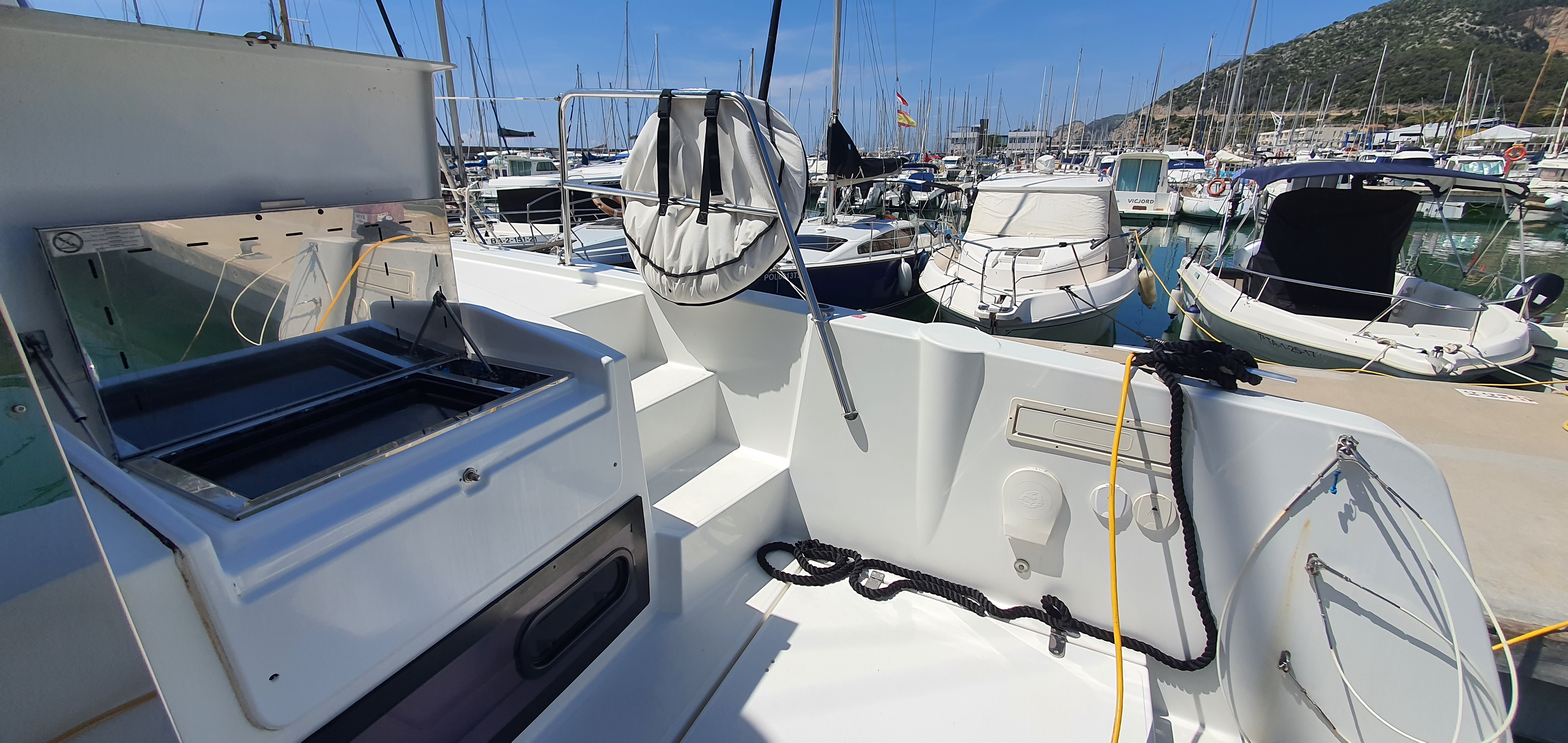 Yacht image 29