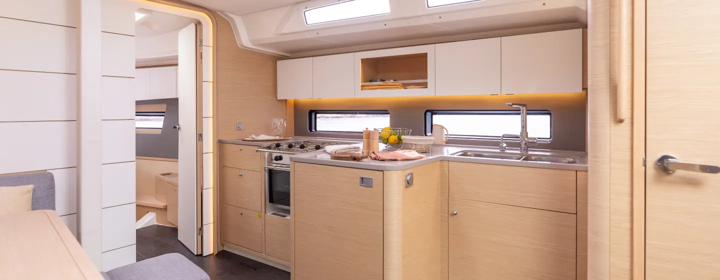 Dufour 41 Exclusive Plus - Image 7