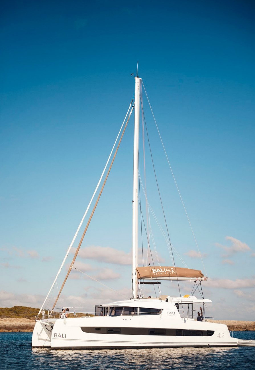 Yacht image 6