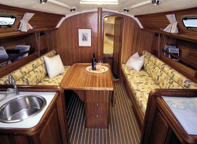 S/Y - Hanse 325 - 2 Cabins - Built 2012