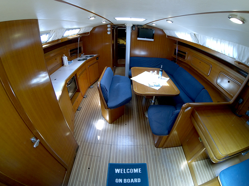 S/Y - Grand Soleil 46.3 - 4 Cabins - Built 2004