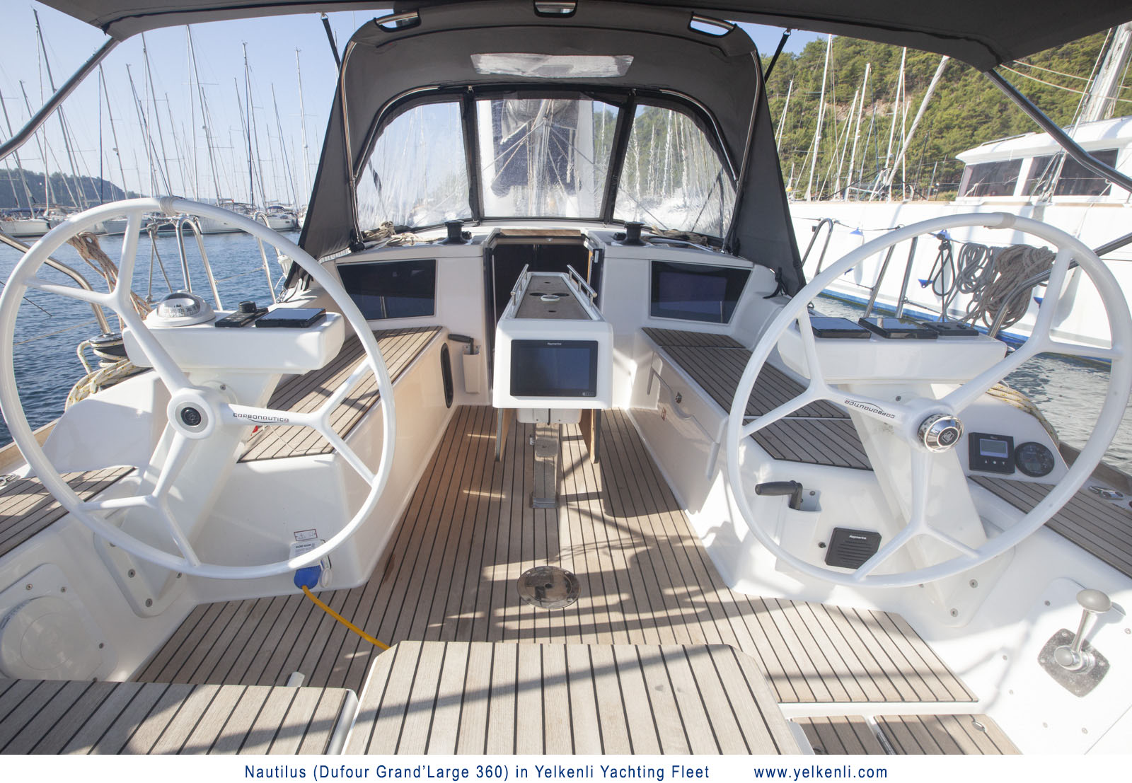 foto Dufour 360 Grand Large 15