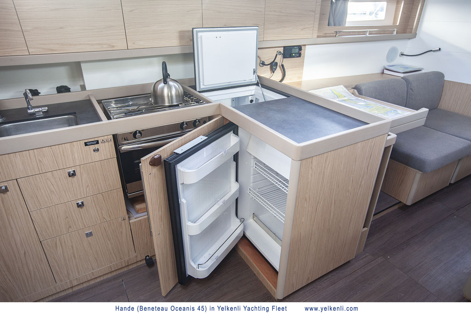 照片 Oceanis 45 39