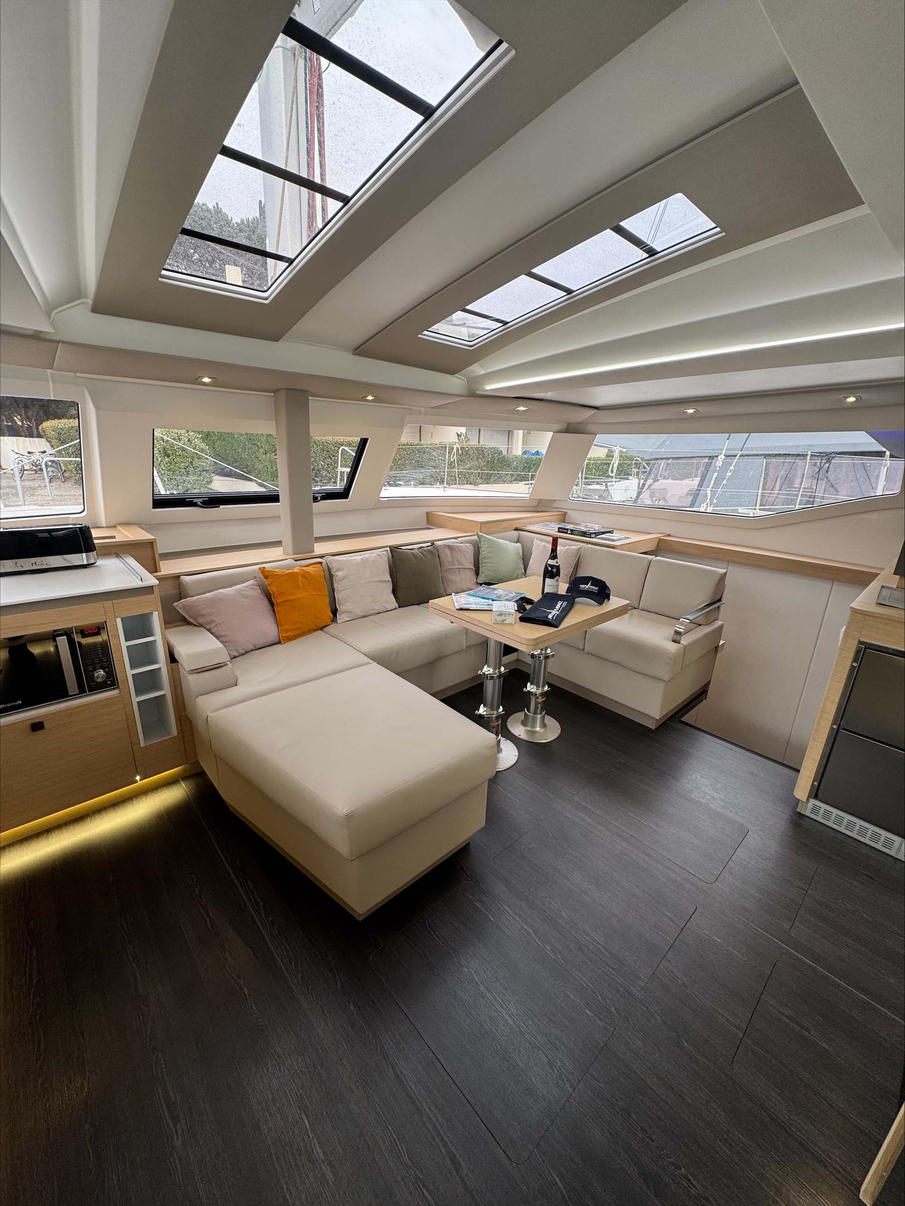 Yacht image 10
