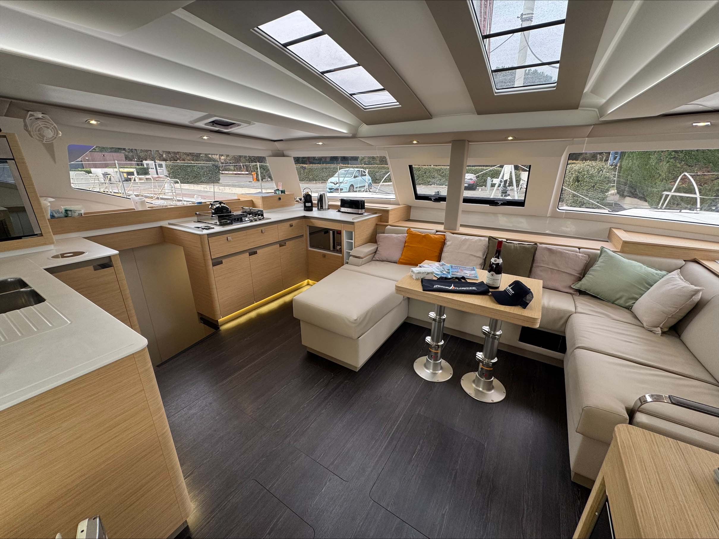 Yacht image 9
