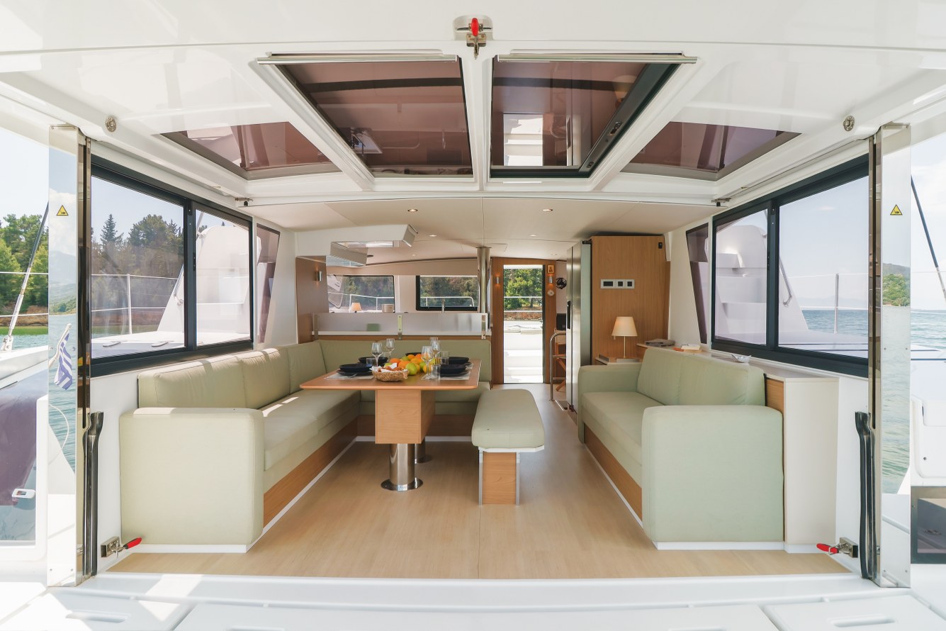 Yacht image 19