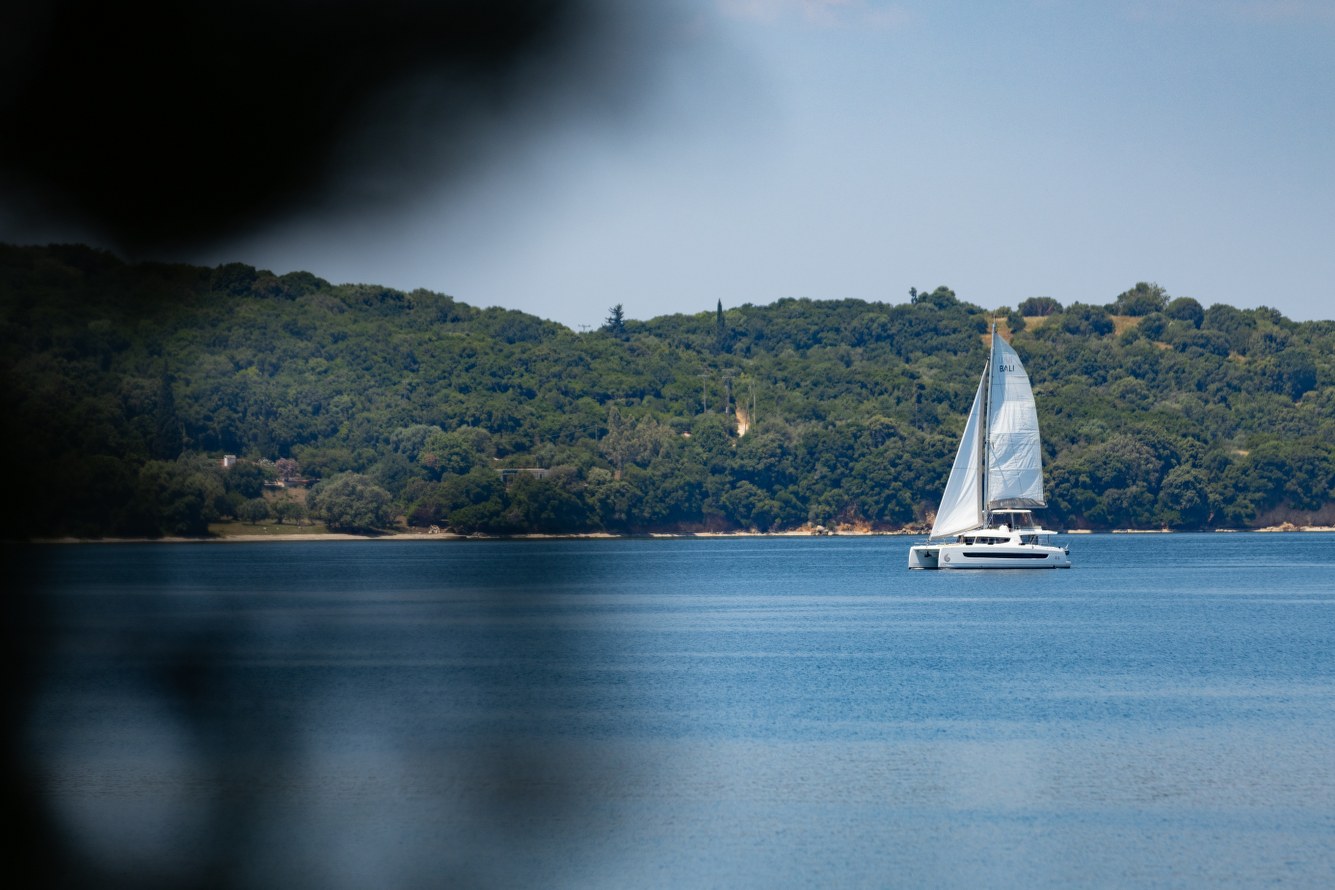 Yacht image 21