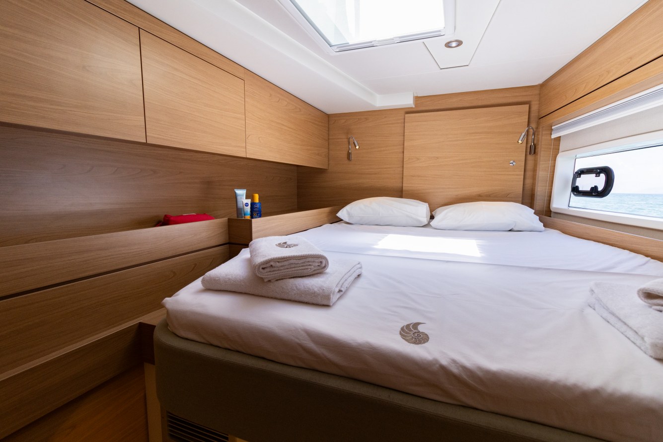Yacht image 3