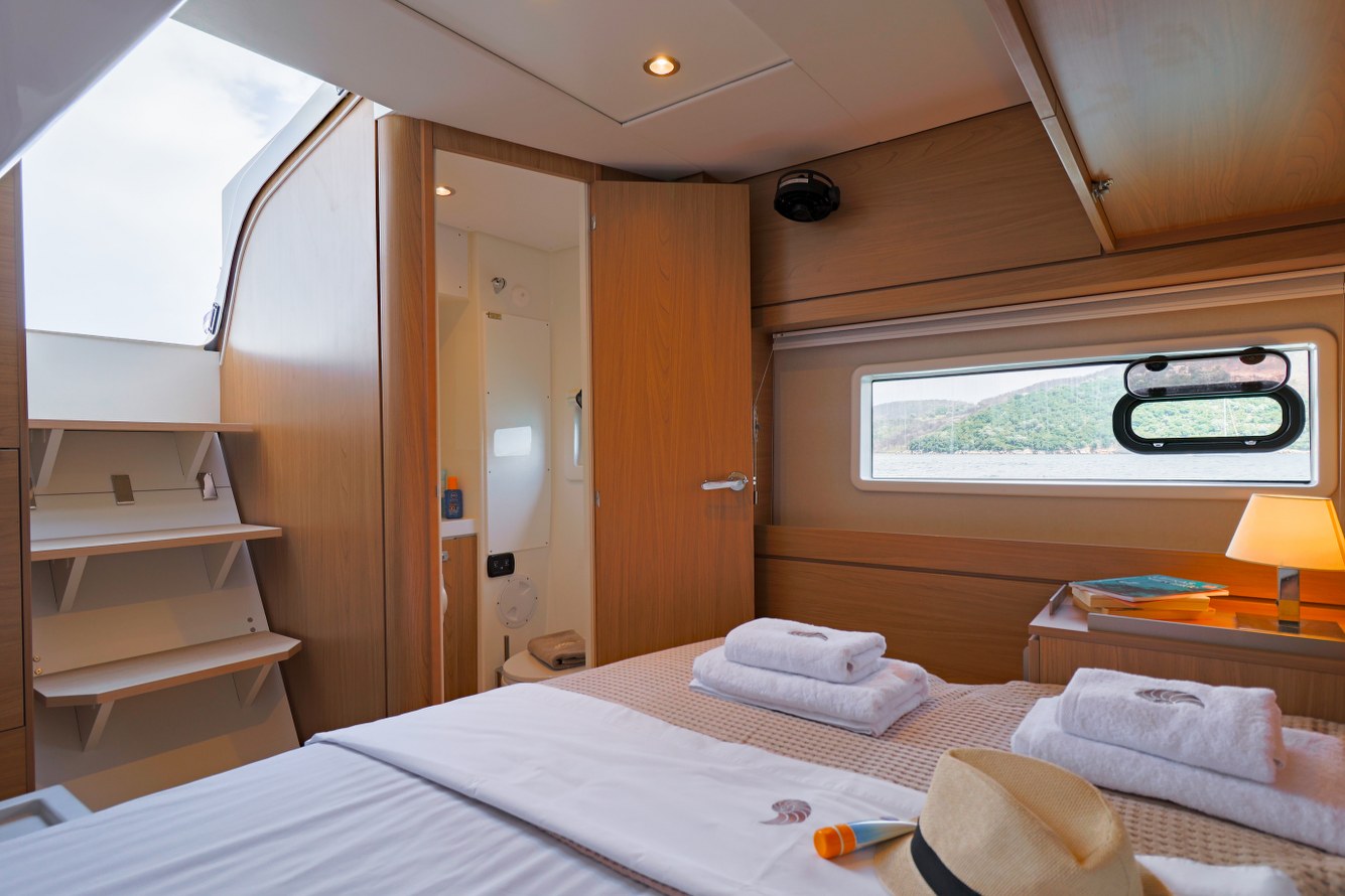 Yacht image 22