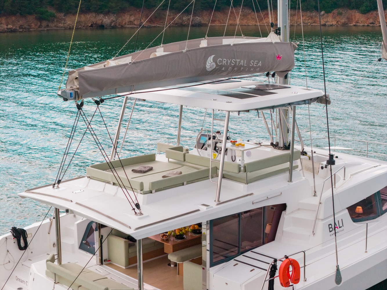 Yacht image 34