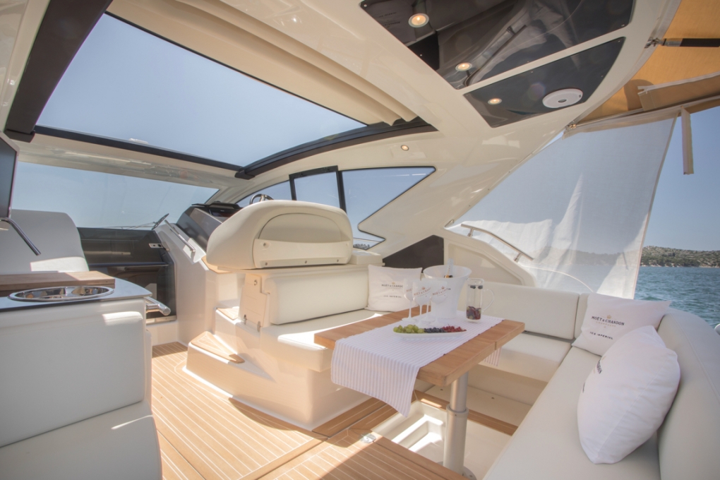 foto Cranchi M44 HT 7